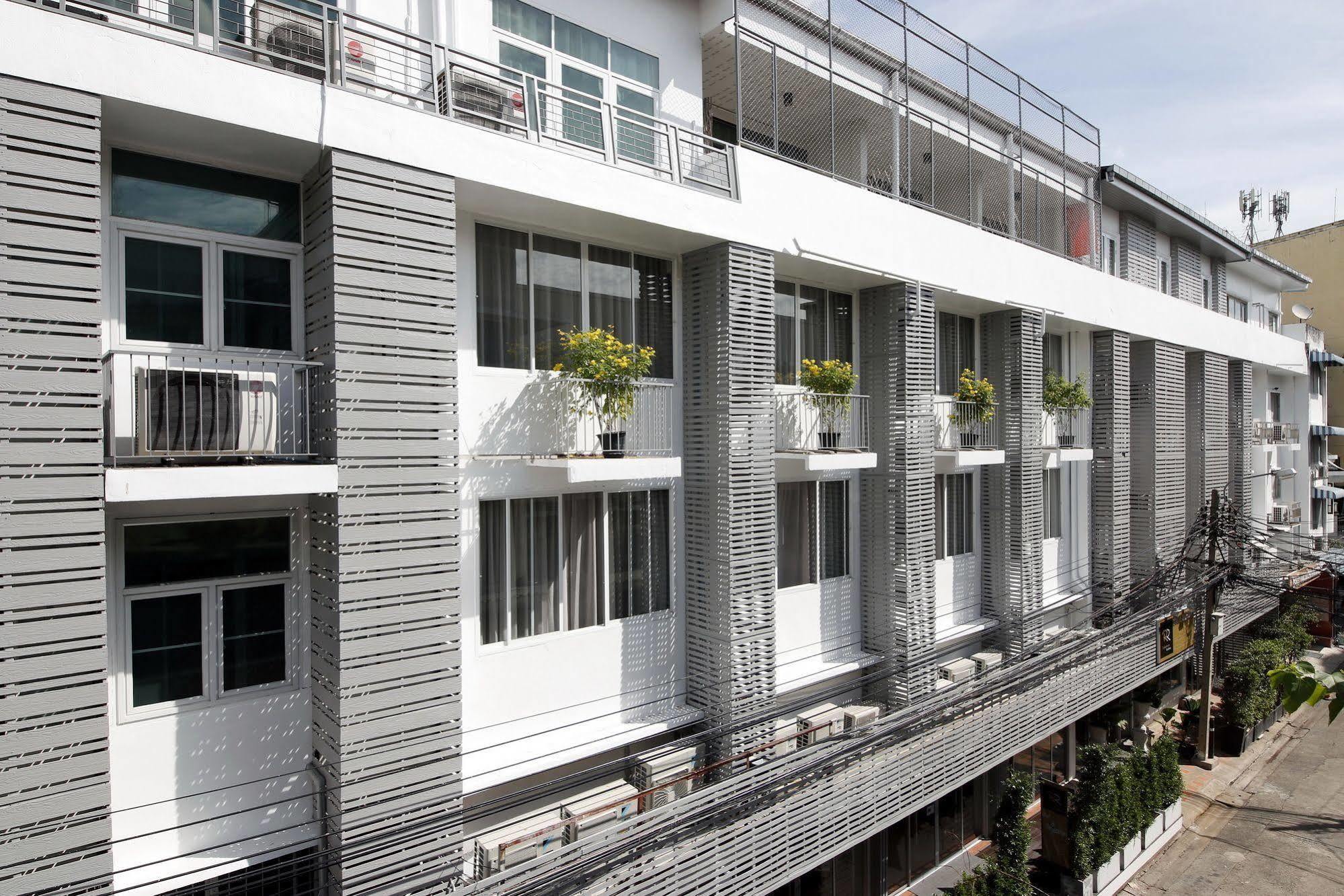 Ratchadamnoen Residence Банкок Екстериор снимка